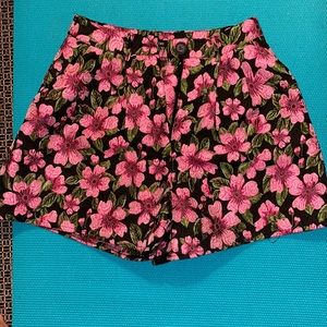 Jacquard Pleat Shorts